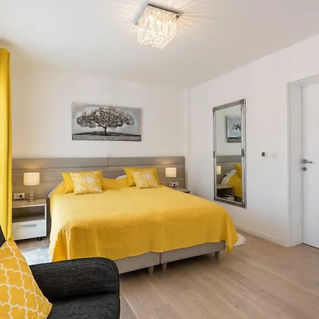 Luxury & Stella Maris Апартаменти Спліт