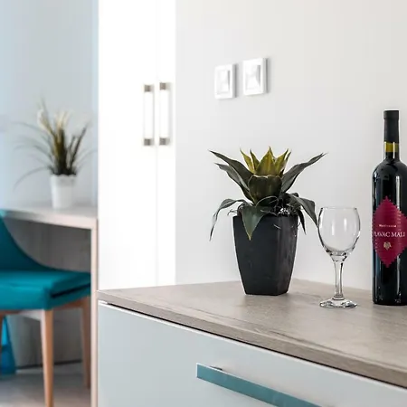 Luxury & Stella Maris *