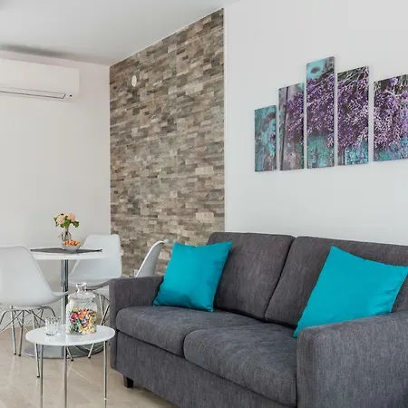 Luxury & Stella Maris * Split